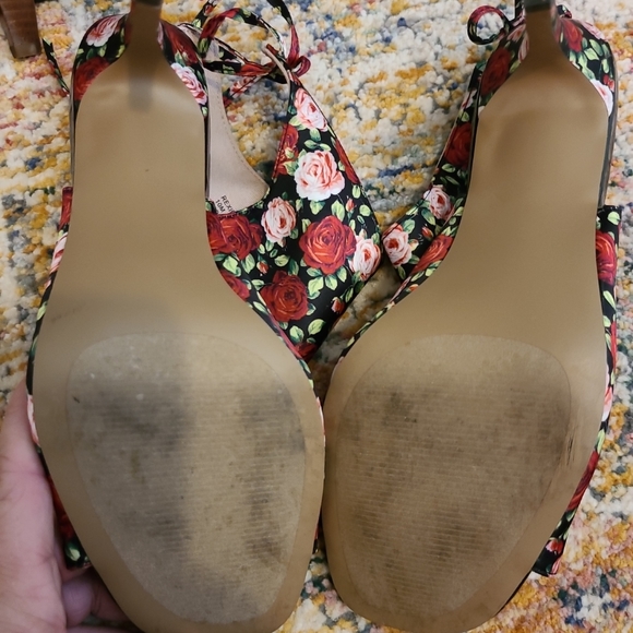 Betsey Johnson Rexie Heels in Rose Floral Peep toe Mules Booties Sz 10 - Picture 6 of 7